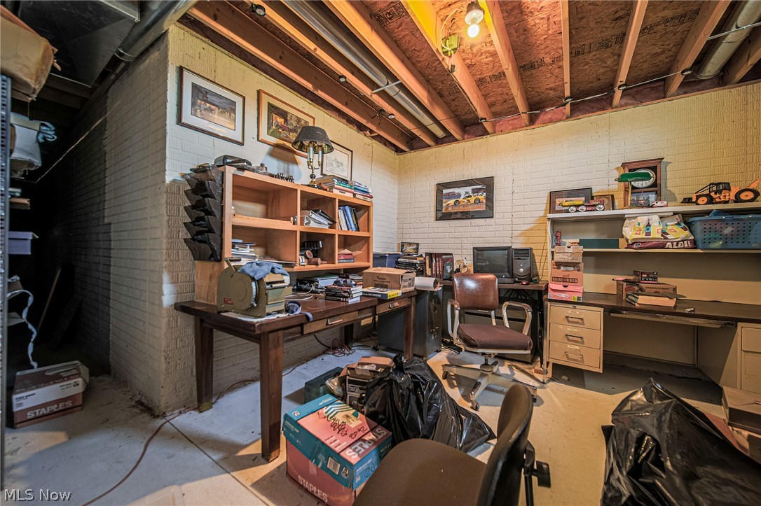 3730 Rice Road SW New Philadelphia OH 44663