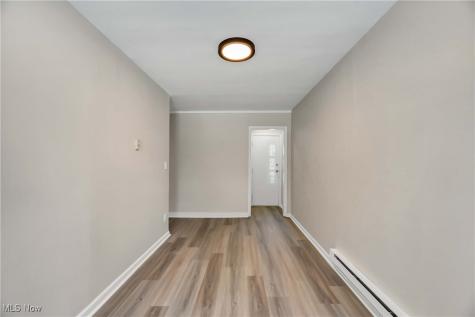 3698 Melbourne Avenue Cleveland OH 44111