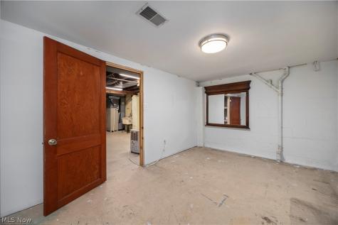 436 Courtland Street Wellington OH 44090