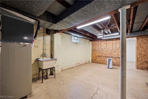 436 Courtland Street Wellington OH 44090