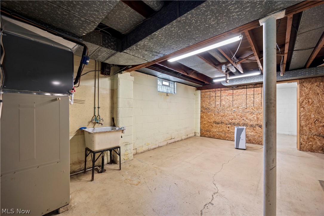 436 Courtland Street Wellington OH 44090