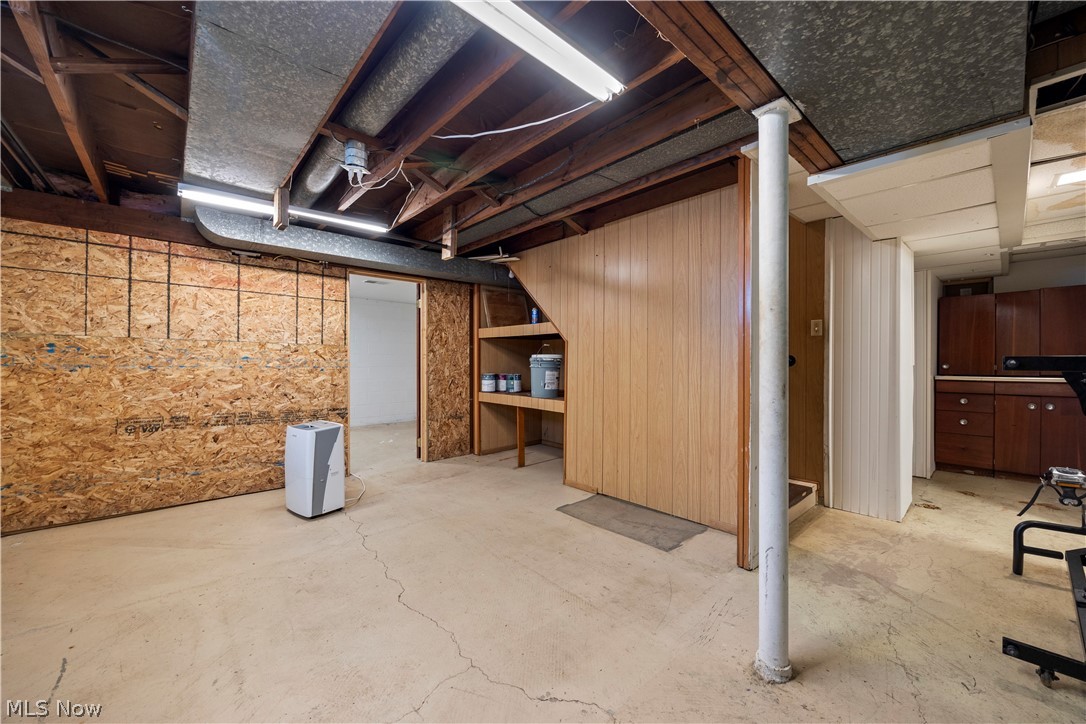 436 Courtland Street Wellington OH 44090