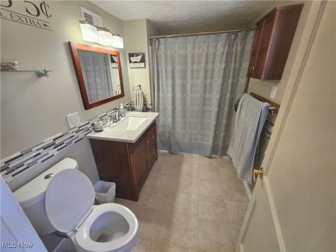 174 E 200th Street Euclid OH 44119