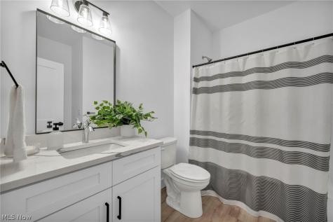 6760 Benedict Drive Middleburg Heights OH 44130