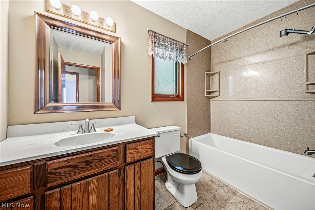 10182 Mulberry Road Chardon OH 44024