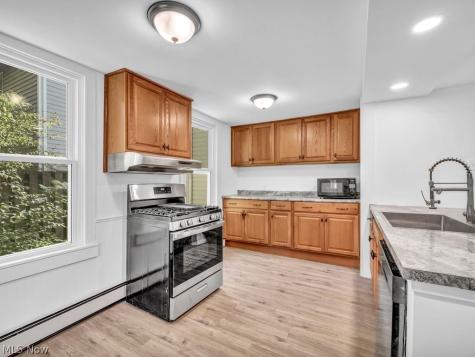 175 E Bridge Street Berea OH 44017