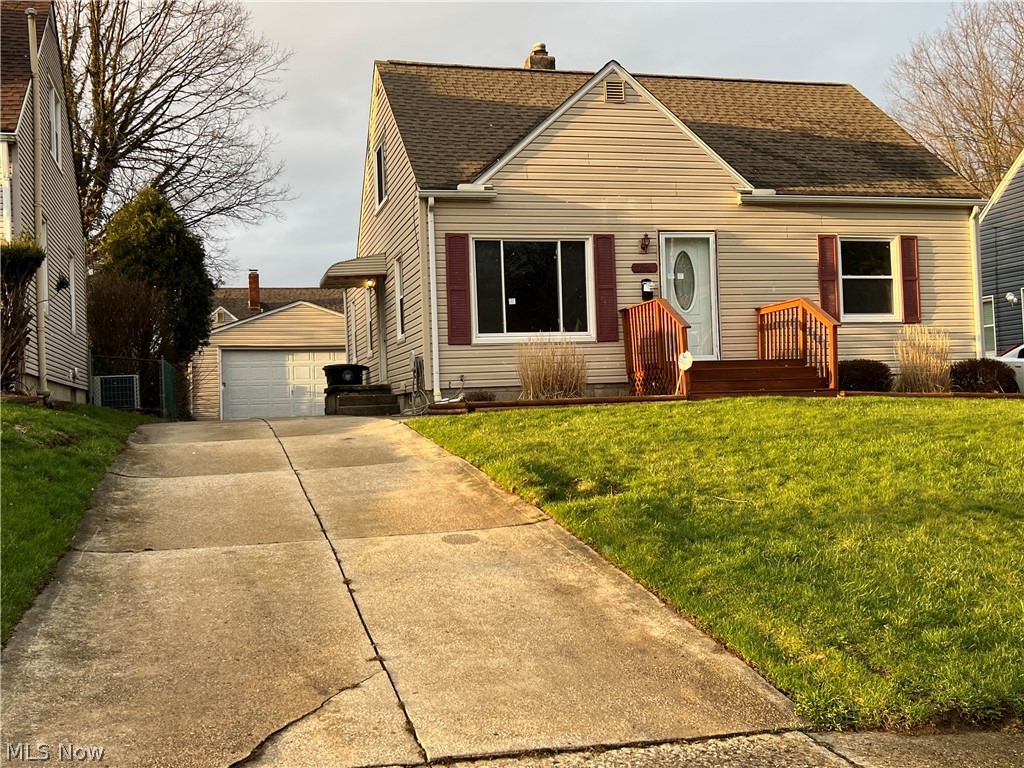 715 E Catawba Avenue Akron OH 44306