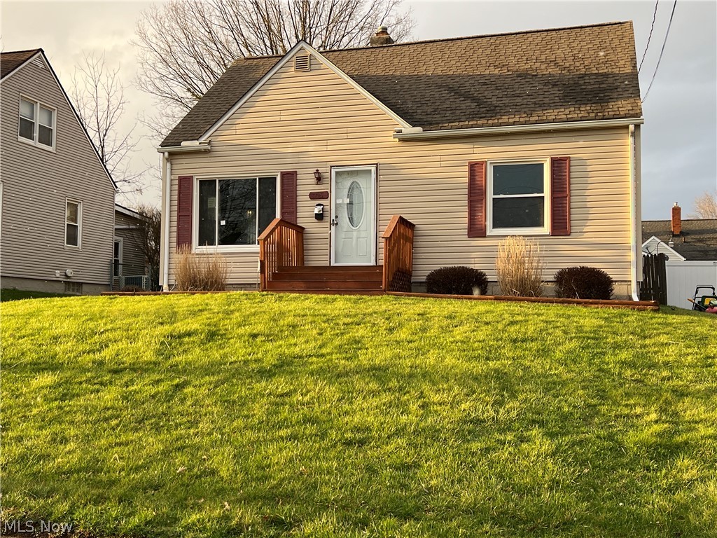 715 E Catawba Avenue Akron OH 44306
