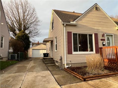 715 E Catawba Avenue Akron OH 44306