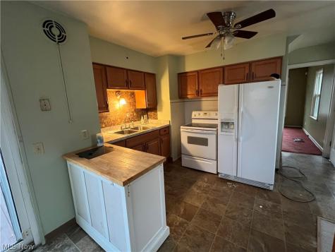 715 E Catawba Avenue Akron OH 44306