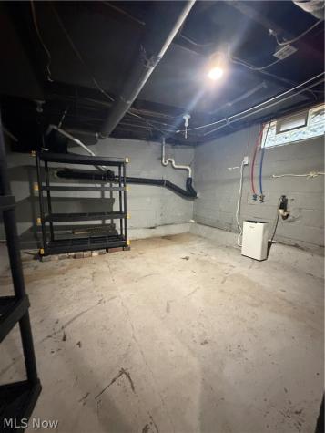 82 Brown Street Barberton OH 44203