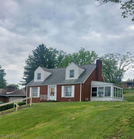 2915 Whitehaven Boulevard Steubenville OH 43952