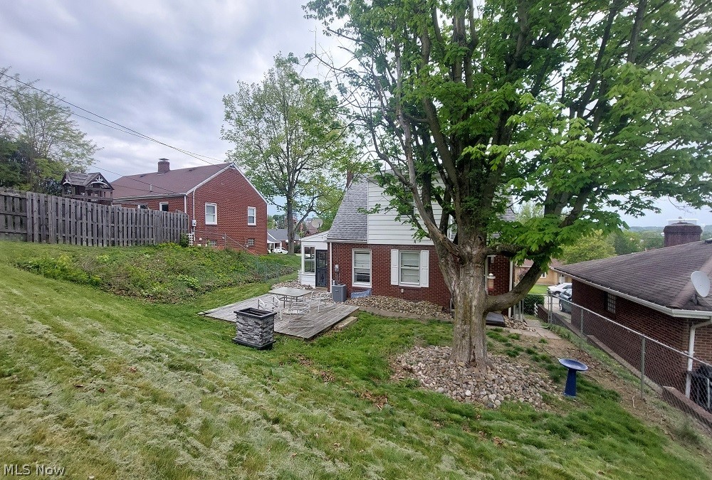 2915 Whitehaven Boulevard Steubenville OH 43952