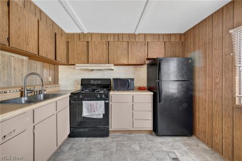4199 Massillon Road Uniontown OH 44685