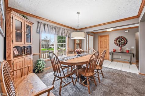 1009 E Reno Drive Louisville OH 44641