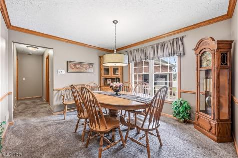 1009 E Reno Drive Louisville OH 44641