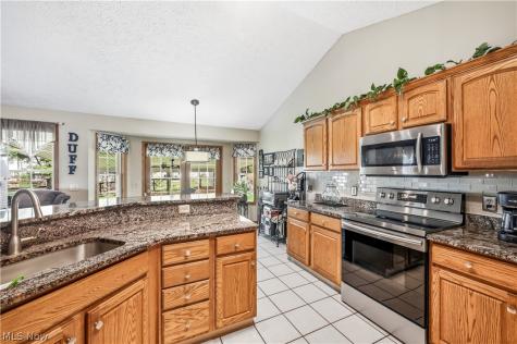 1009 E Reno Drive Louisville OH 44641