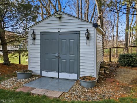 1009 E Reno Drive Louisville OH 44641