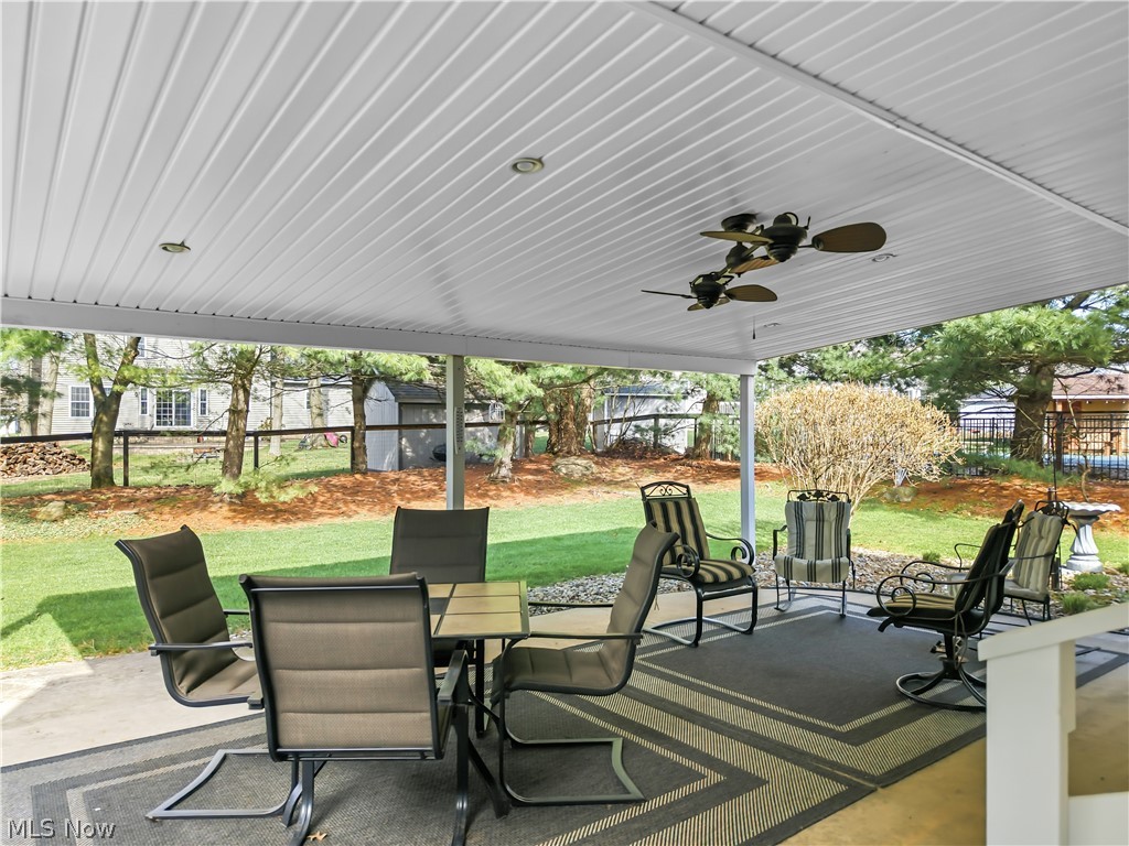 1009 E Reno Drive Louisville OH 44641
