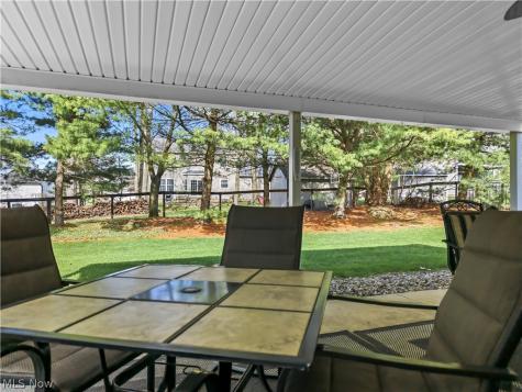 1009 E Reno Drive Louisville OH 44641