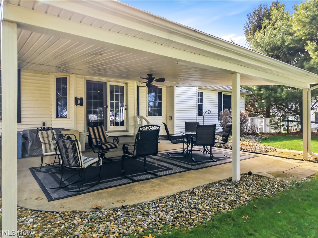 1009 E Reno Drive Louisville OH 44641