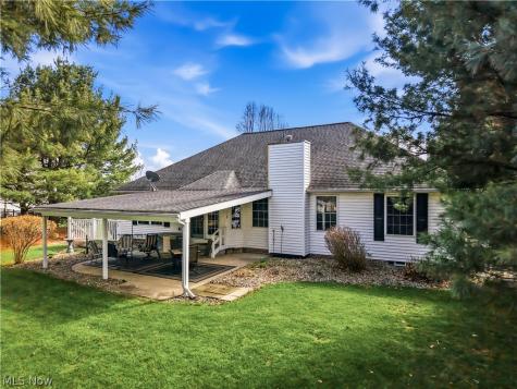 1009 E Reno Drive Louisville OH 44641