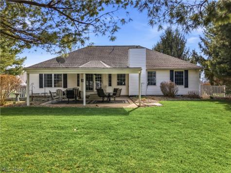 1009 E Reno Drive Louisville OH 44641