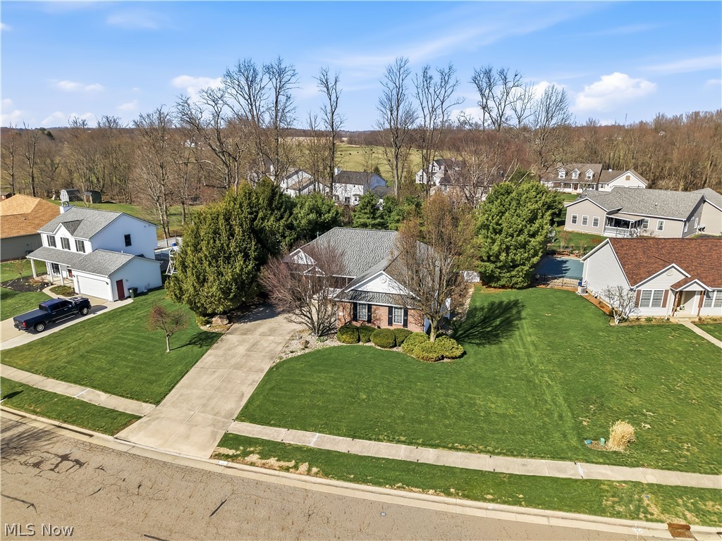 1009 E Reno Drive Louisville OH 44641