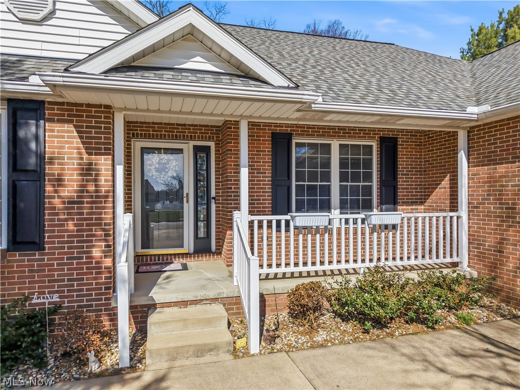 1009 E Reno Drive Louisville OH 44641
