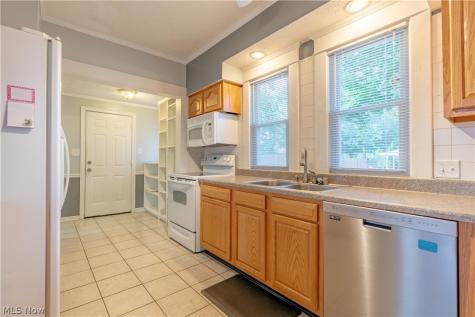 159 Beck Street Wadsworth OH 44281