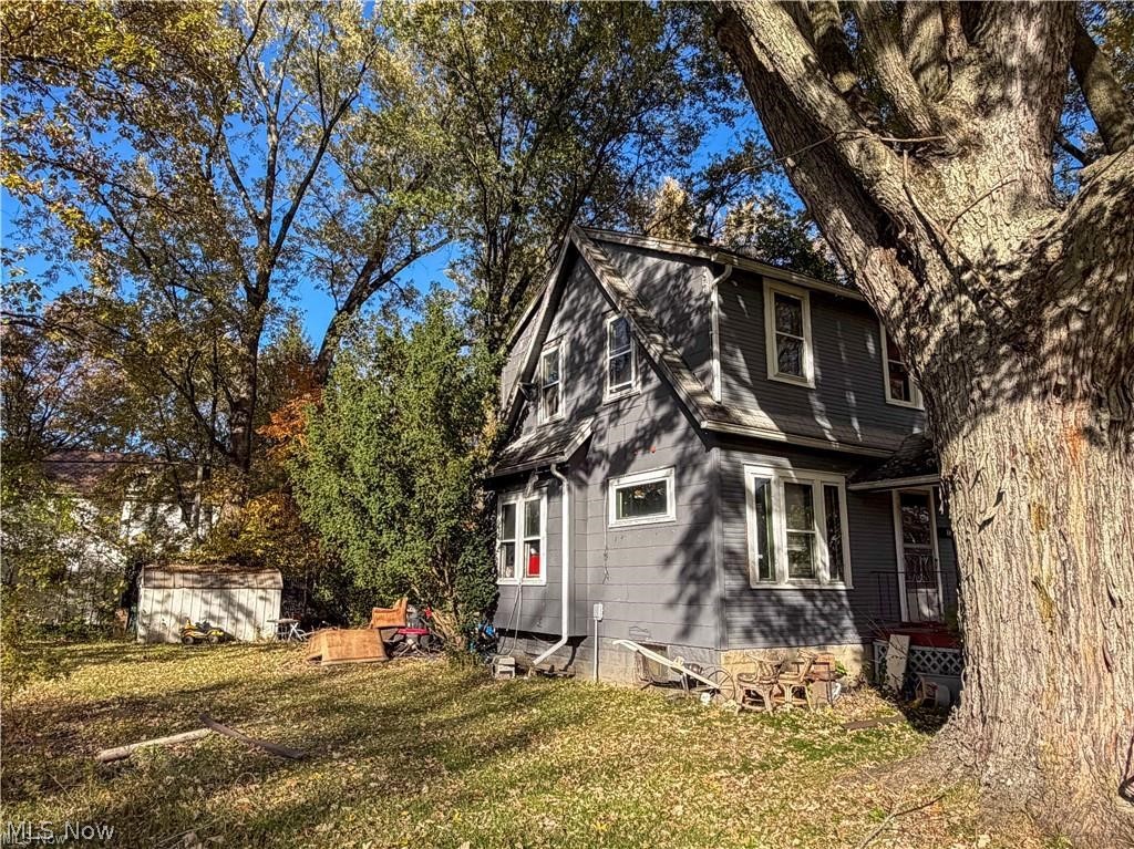 322-324 North Road NW Warren OH 44483