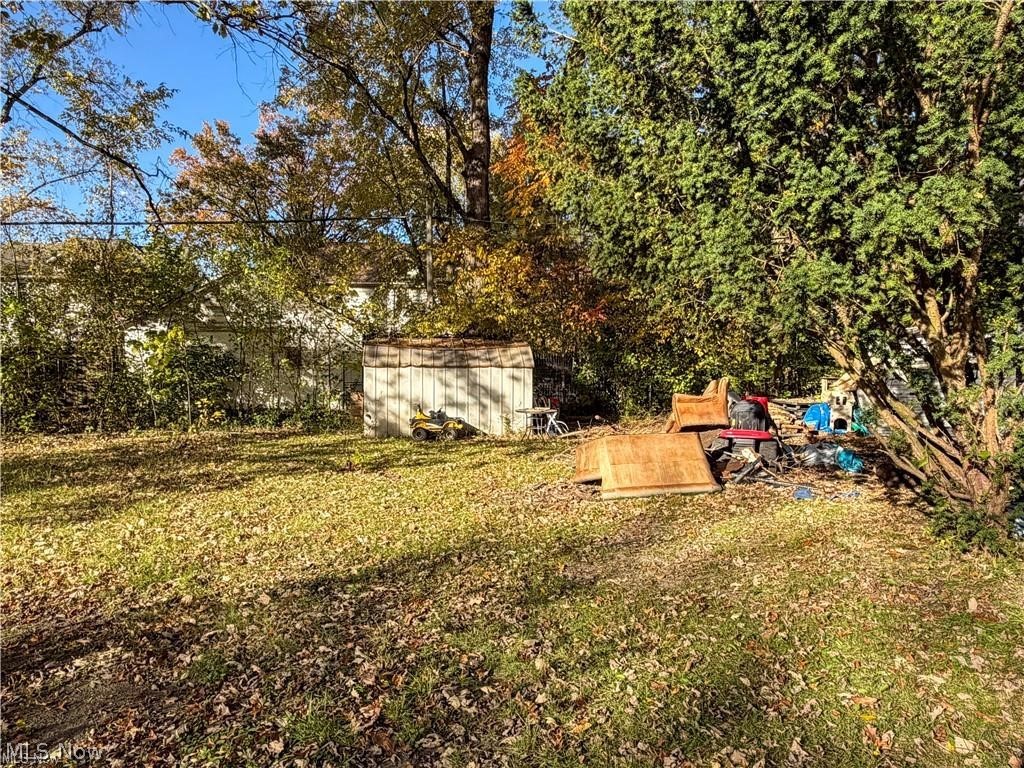 322-324 North Road NW Warren OH 44483