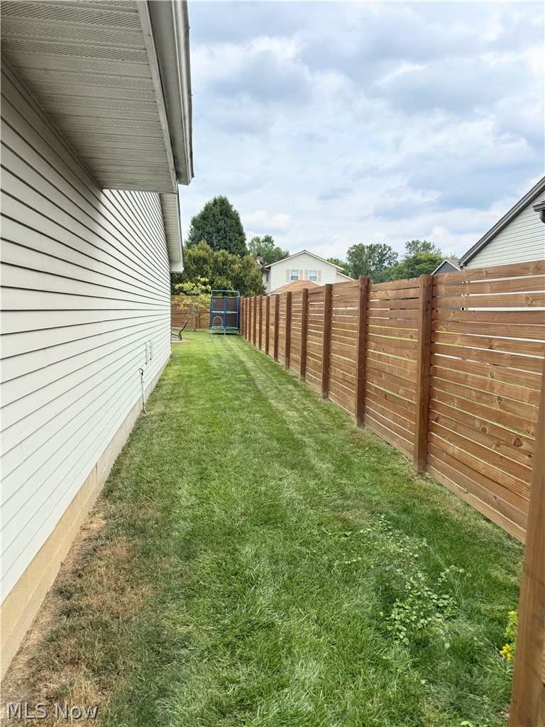 1899 Woodgate Street Austintown OH 44515