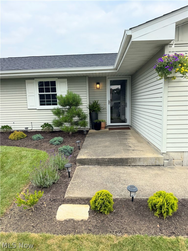 1899 Woodgate Street Austintown OH 44515