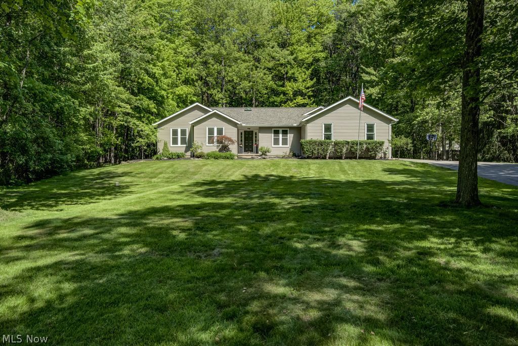 17212 Wood Acre Trail Chagrin Falls OH 44023