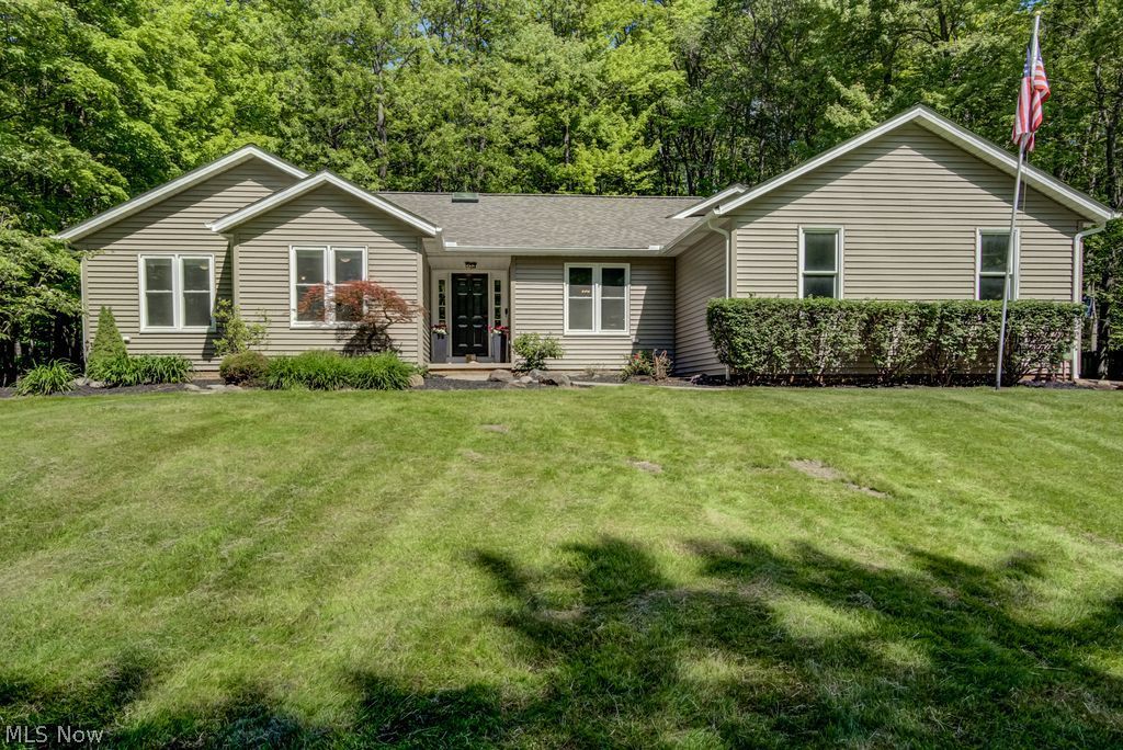 17212 Wood Acre Trail Chagrin Falls OH 44023