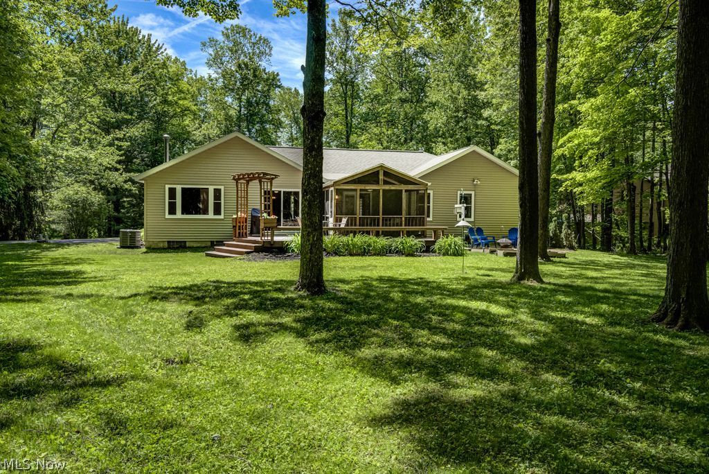 17212 Wood Acre Trail Chagrin Falls OH 44023