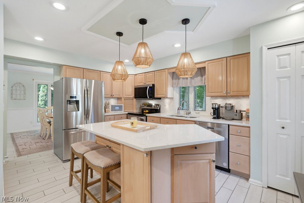 17755 Fairfax Lane Strongsville OH 44136