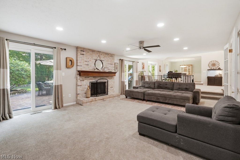 17755 Fairfax Lane Strongsville OH 44136