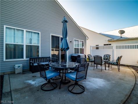 157 Kensington Way Elyria OH 44035