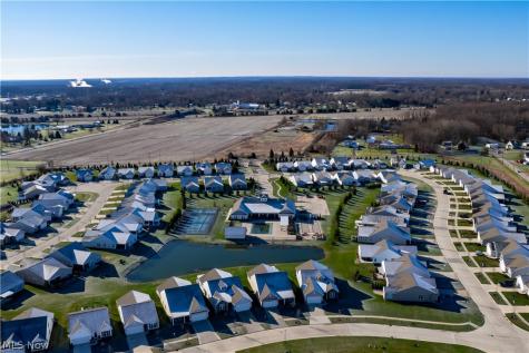 157 Kensington Way Elyria OH 44035