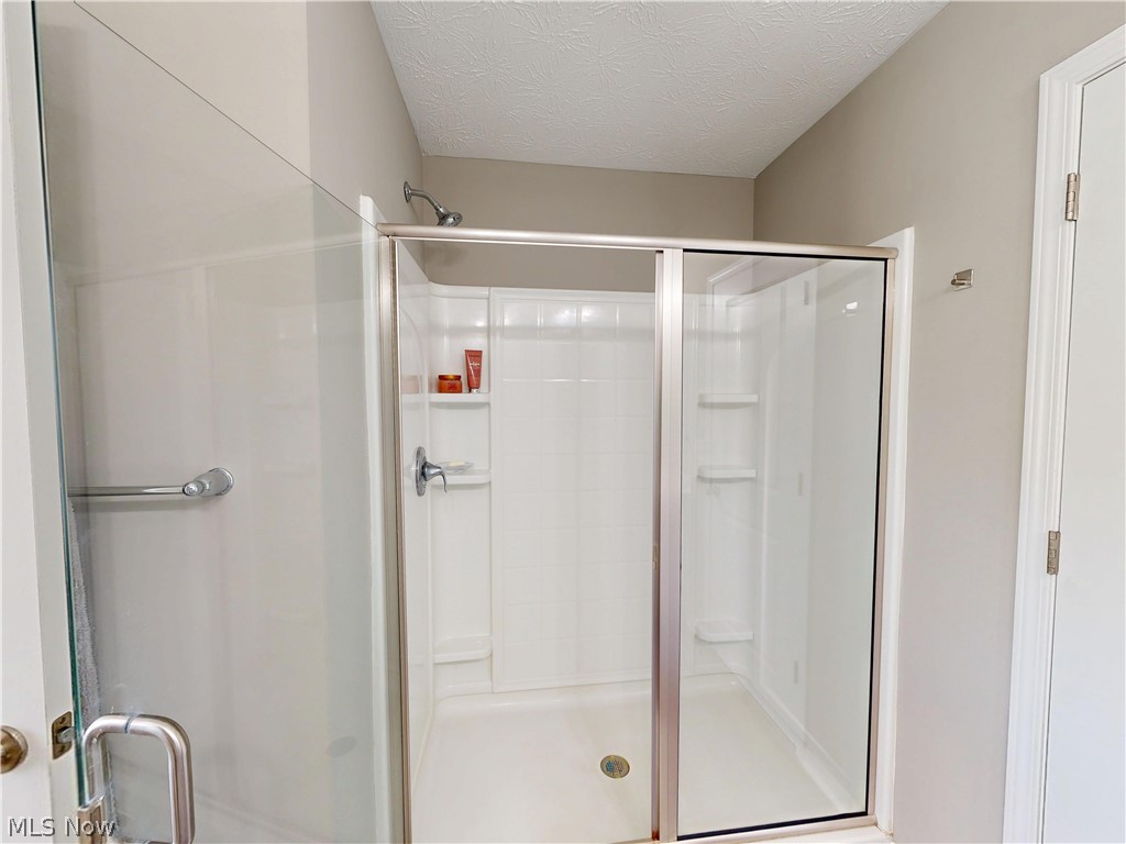 1223 Selena Grove Green OH 44685