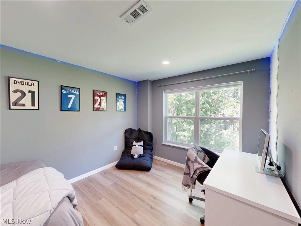 1223 Selena Grove Green OH 44685