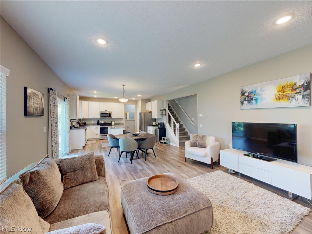 1223 Selena Grove Green OH 44685