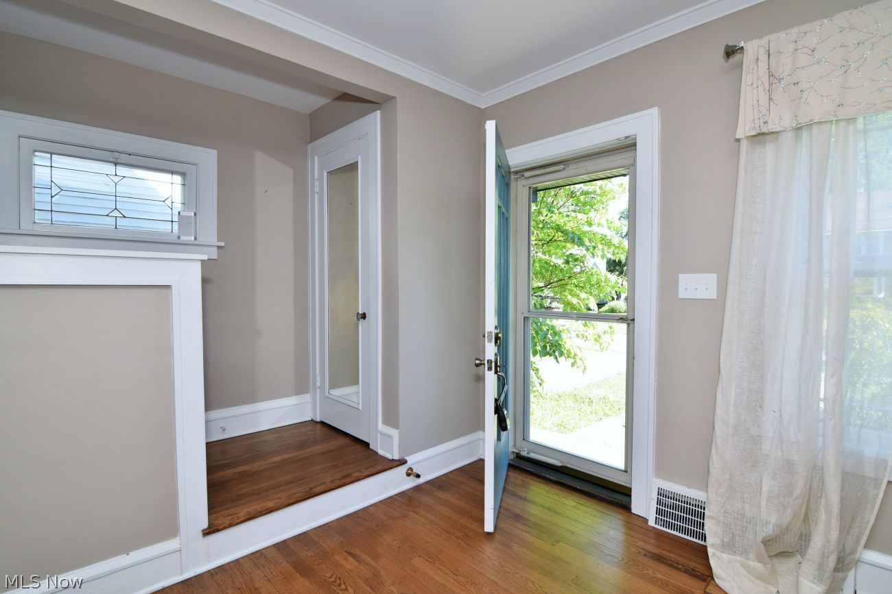 3356 Clarendon Road Cleveland Heights OH 44118