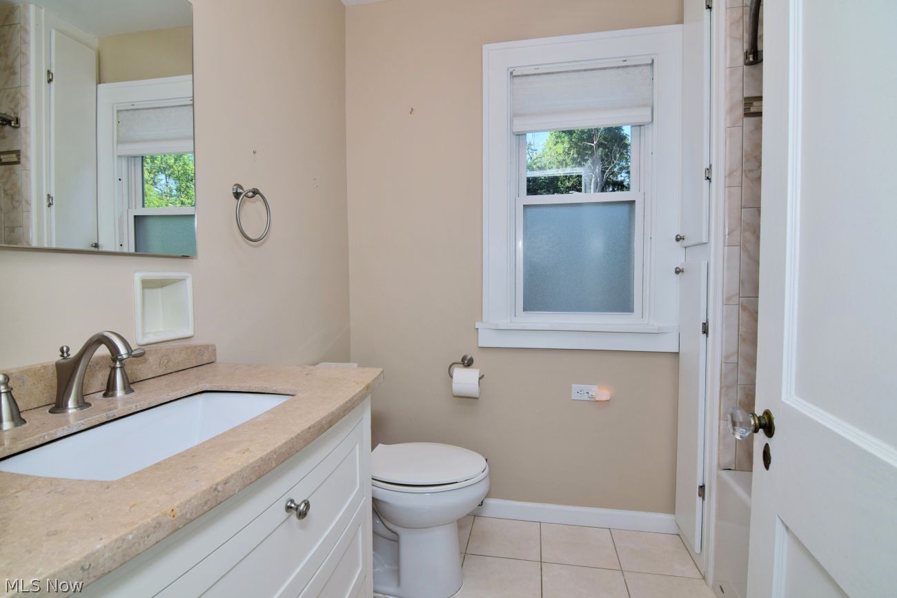 3356 Clarendon Road Cleveland Heights OH 44118