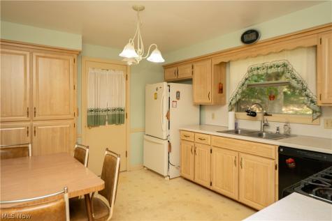 511 Bachtel Street SE North Canton OH 44720