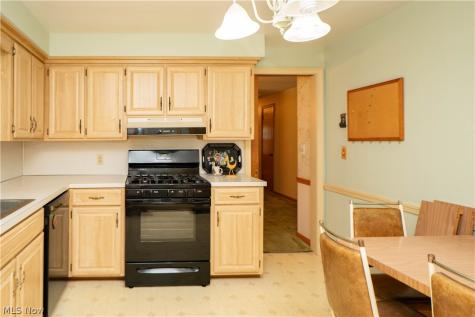 511 Bachtel Street SE North Canton OH 44720
