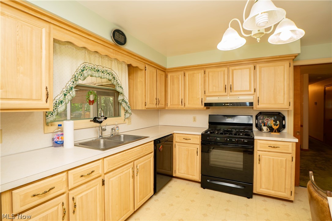 511 Bachtel Street SE North Canton OH 44720