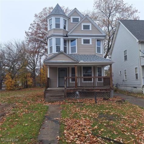 2294 E 100th Street Cleveland OH 44106
